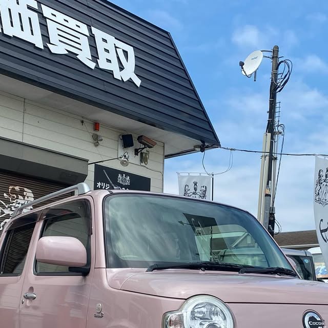B STYLE 店頭と在庫車両・買取看板